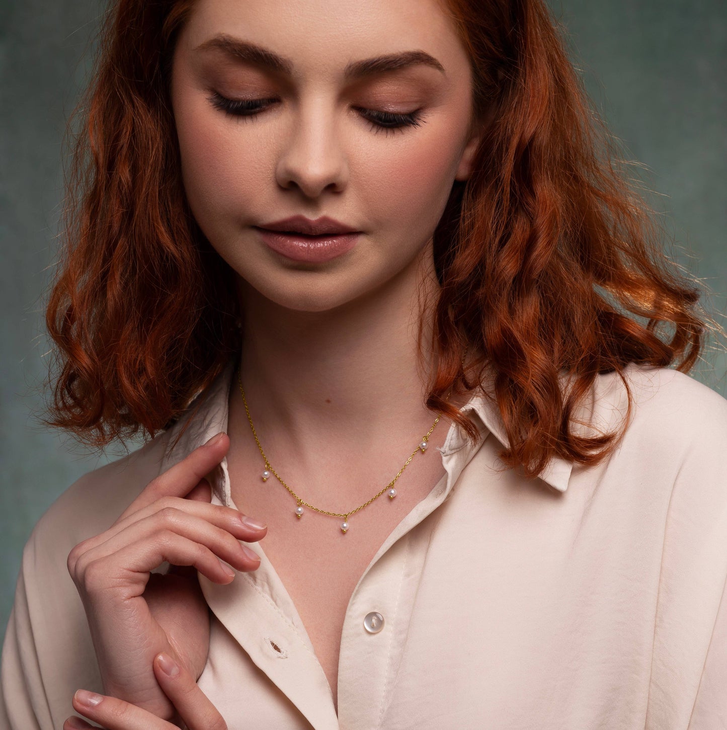 Dainty Freshwater Pearl Collarbone Necklace