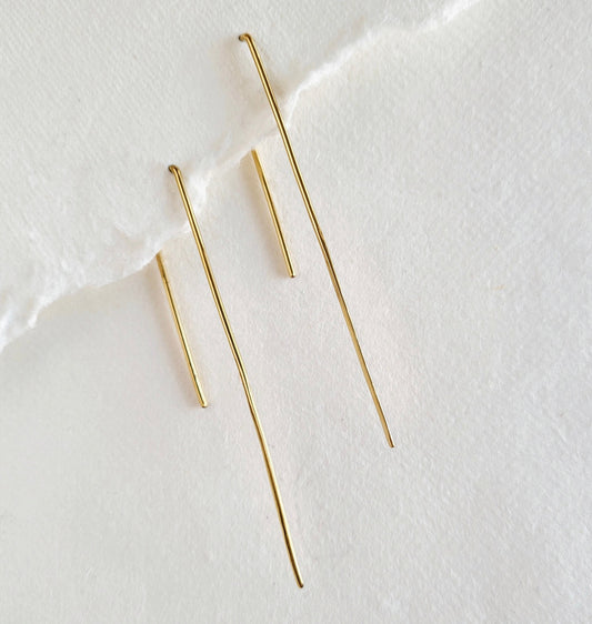 WIRE THREAD EARRINGS