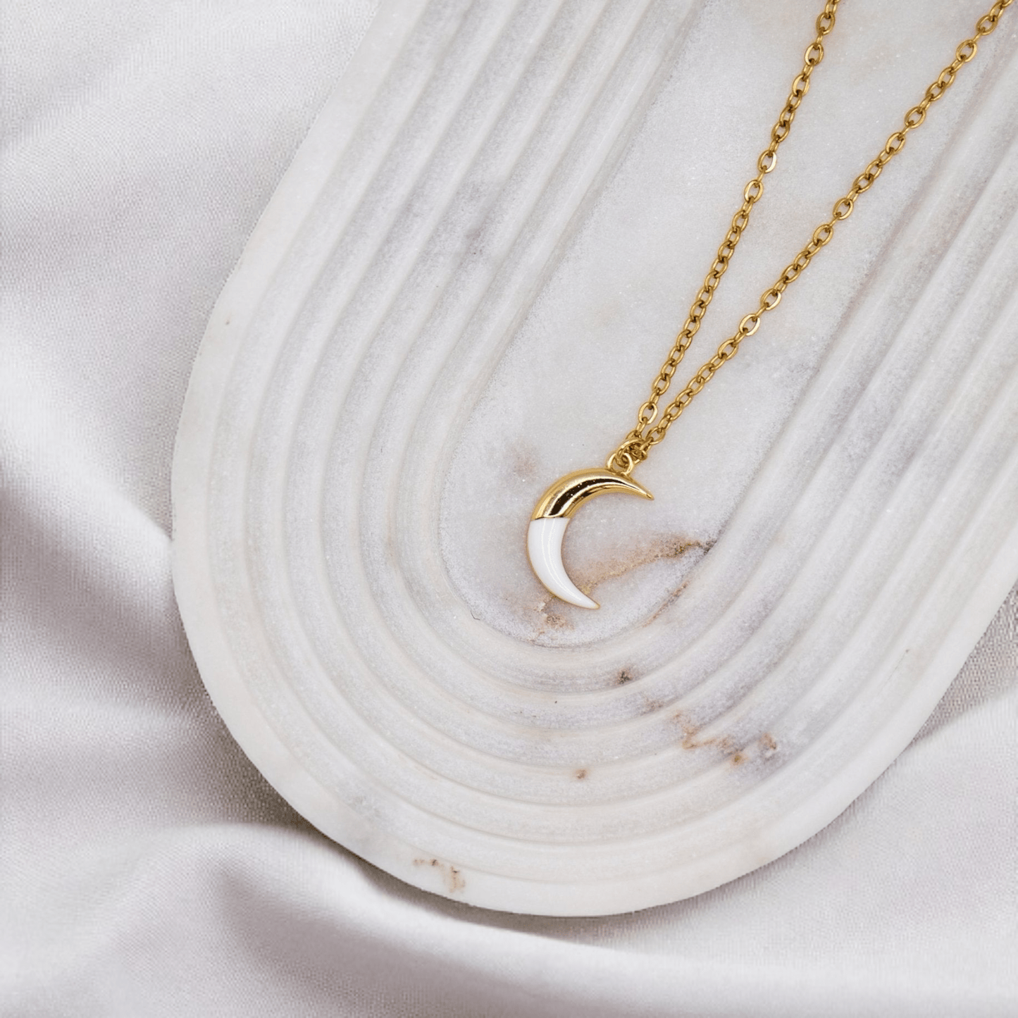 White Moon necklace