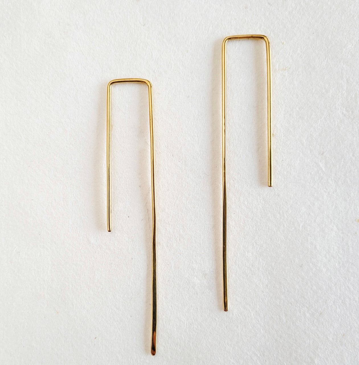 WIRE THREAD EARRINGS