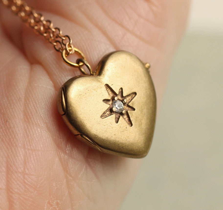 VINTAGE HEART LOCKET WITH STAR