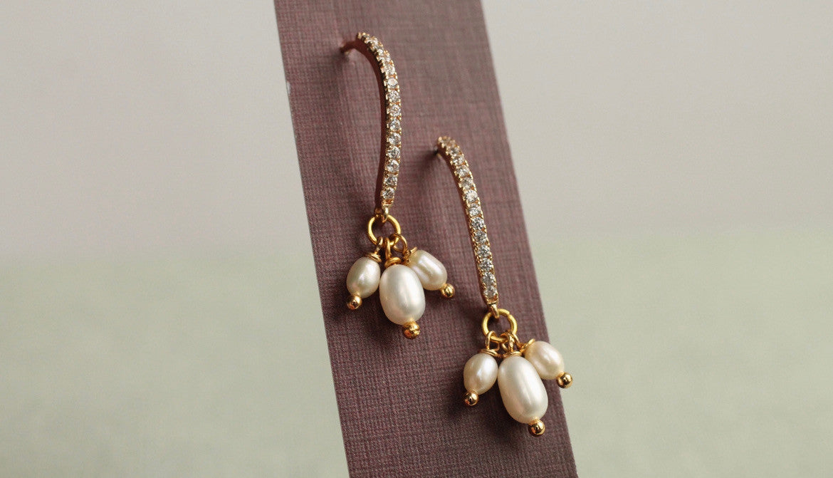 PEARL TRIO DROP EARRINGS