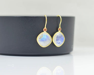 RAINBOW MOONSTONE & CARNELIAN EARRINGS