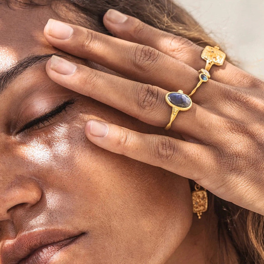 AMONG THE STARS • RING