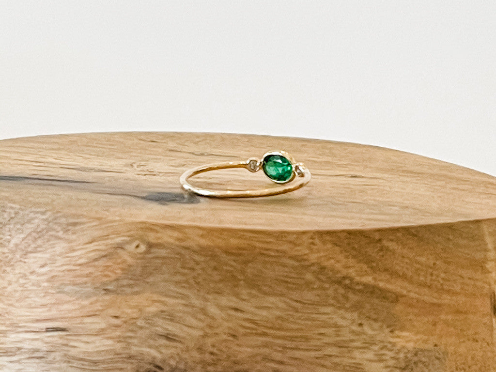 14K EMERALD AND DIAMOND RING