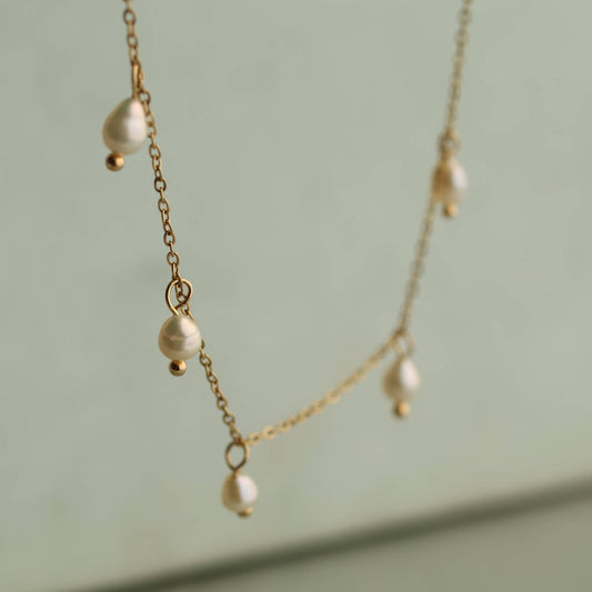 Dainty Freshwater Pearl Collarbone Necklace