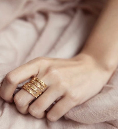 Barberini Contrarié Ring