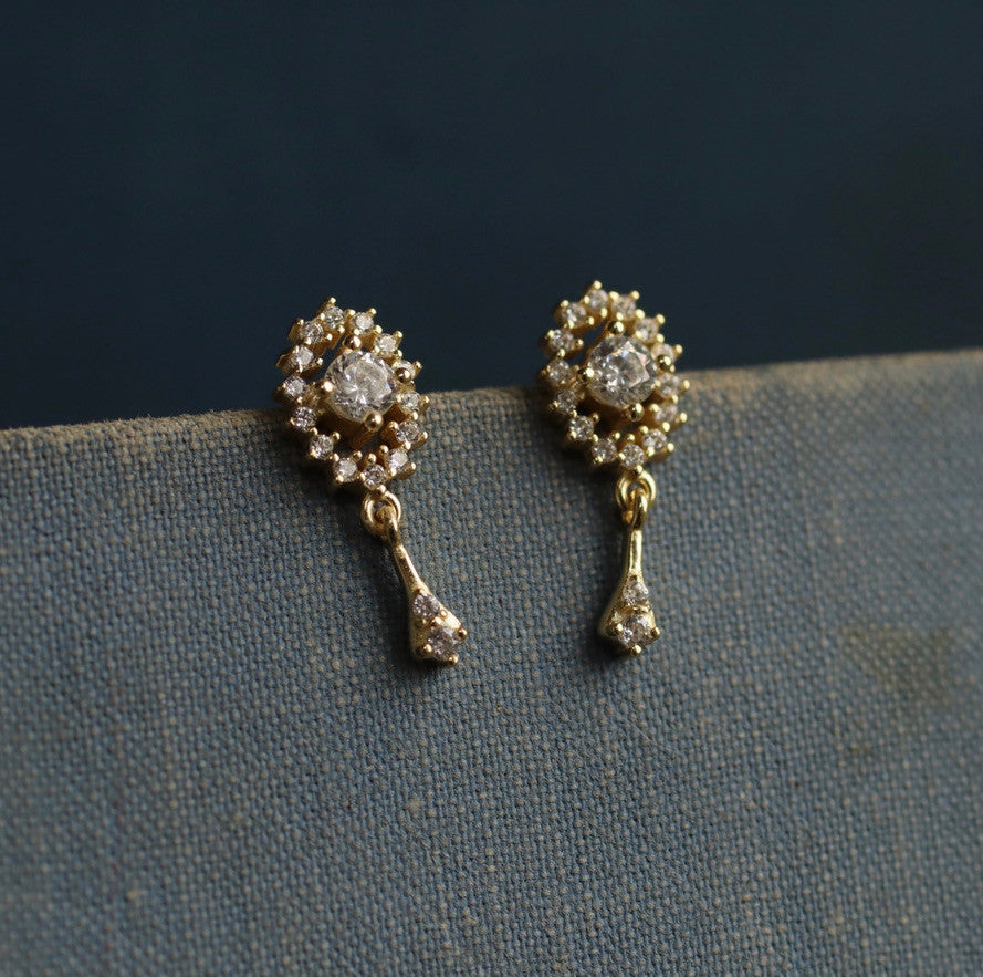 TUDOR QUEEN STUD DROP EARRINGS