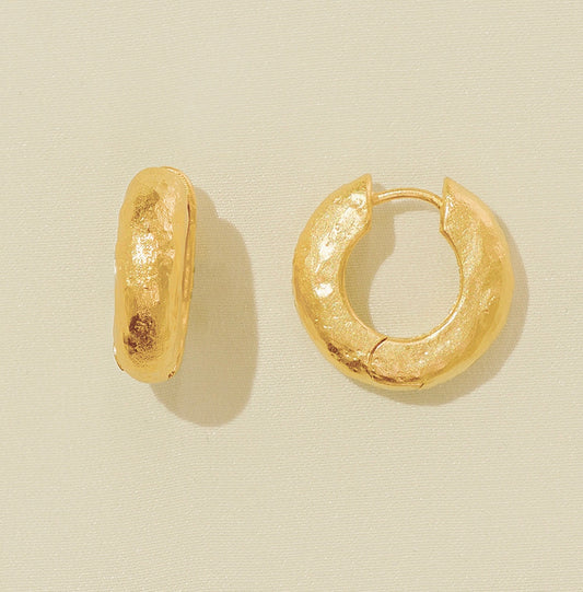 ANILLA LARGE HOOP EARRINGS