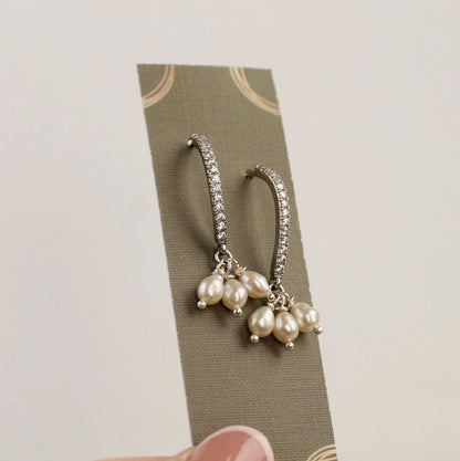 PEARL TRIO DROP EARRINGS