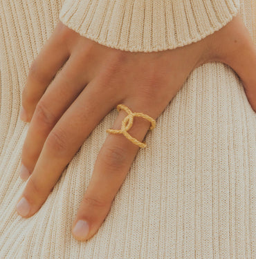 Eliana Ring