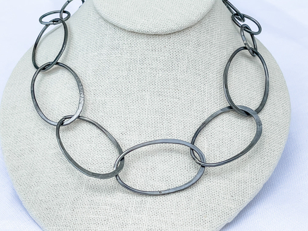 STEEL CIRCLES NECKLACES