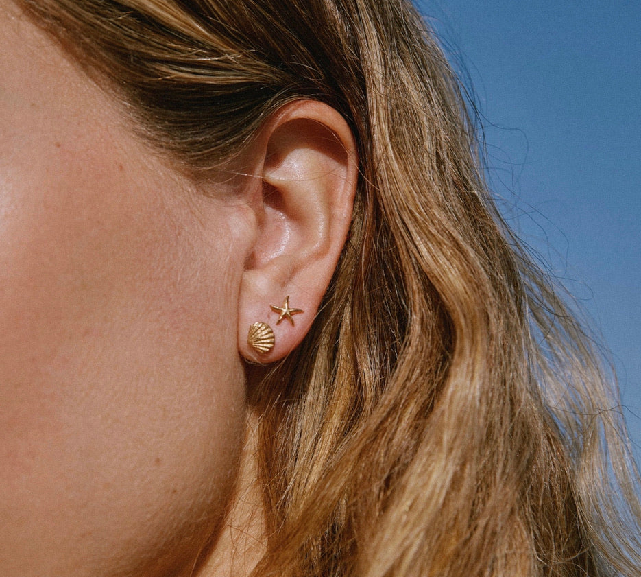 Actea Stud Earrings