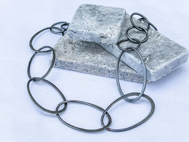 STEEL CIRCLES NECKLACES