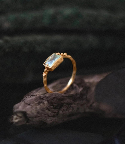 Resting Heart Ring