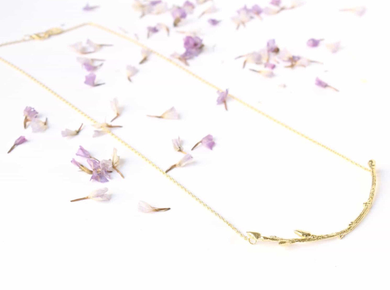 SPRING PENDANT