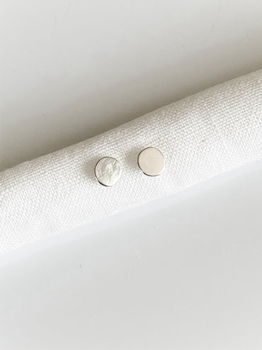 MINI PETAL EARRINGS