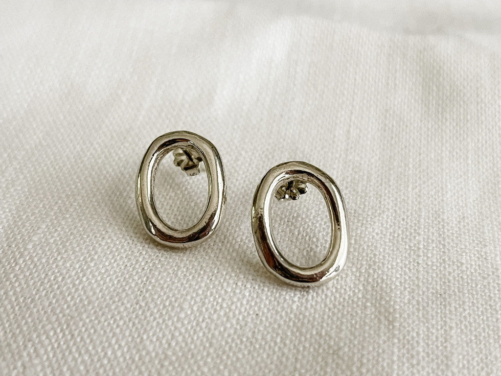 SMALL LINK EARRING
