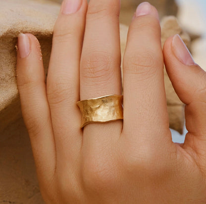 Lucca Ring