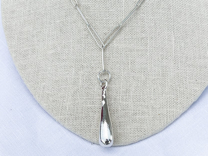 SHORT TEAR DROP PENDANT NECKLACE
