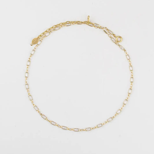 DIVINE CRYSTAL NECKLACE