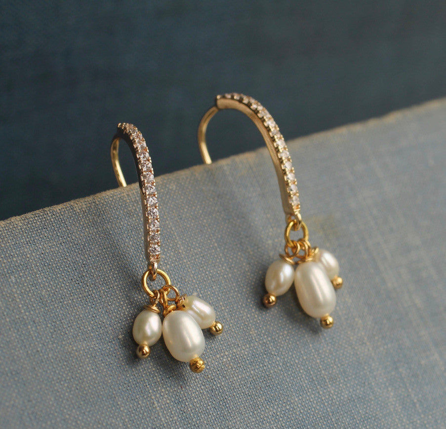 PEARL TRIO DROP EARRINGS